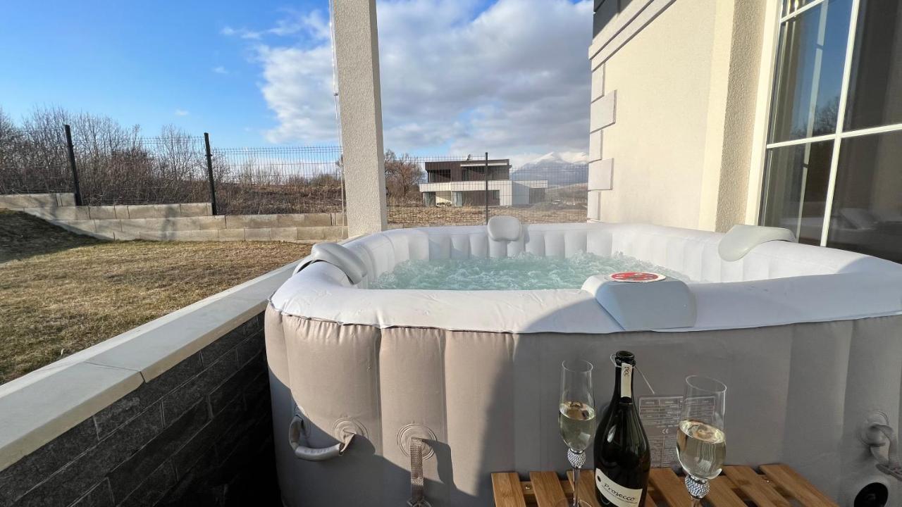 Apartmánový dom s vírivkou, Pod Sečnom, Liptovský Ján Vila Liptovský Mikuláš Exterior foto
